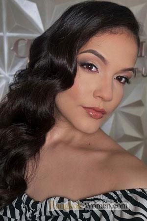 223714 - Laura Age: 21 - Colombia