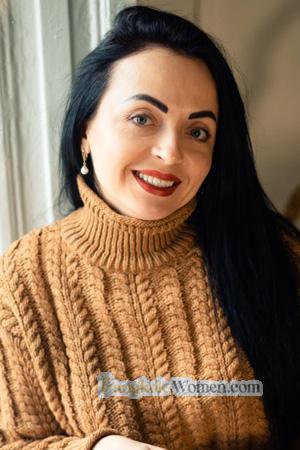 223977 - Olena Age: 37 - Ukraine