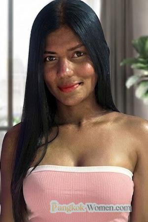 228306 - Laura Age: 26 - Colombia